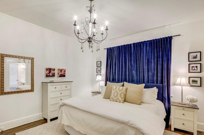 Building Photo - 27 Northwood Ave NE