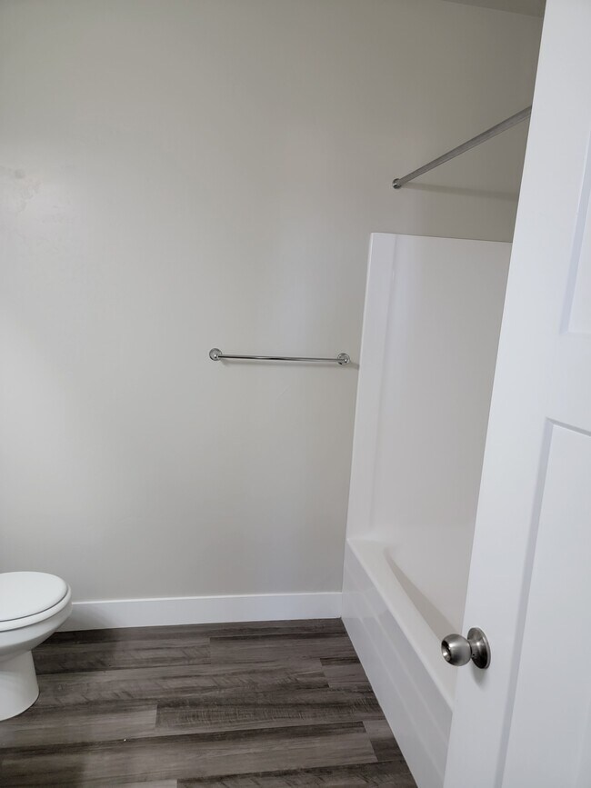 Building Photo - 4234 McKellen Dr