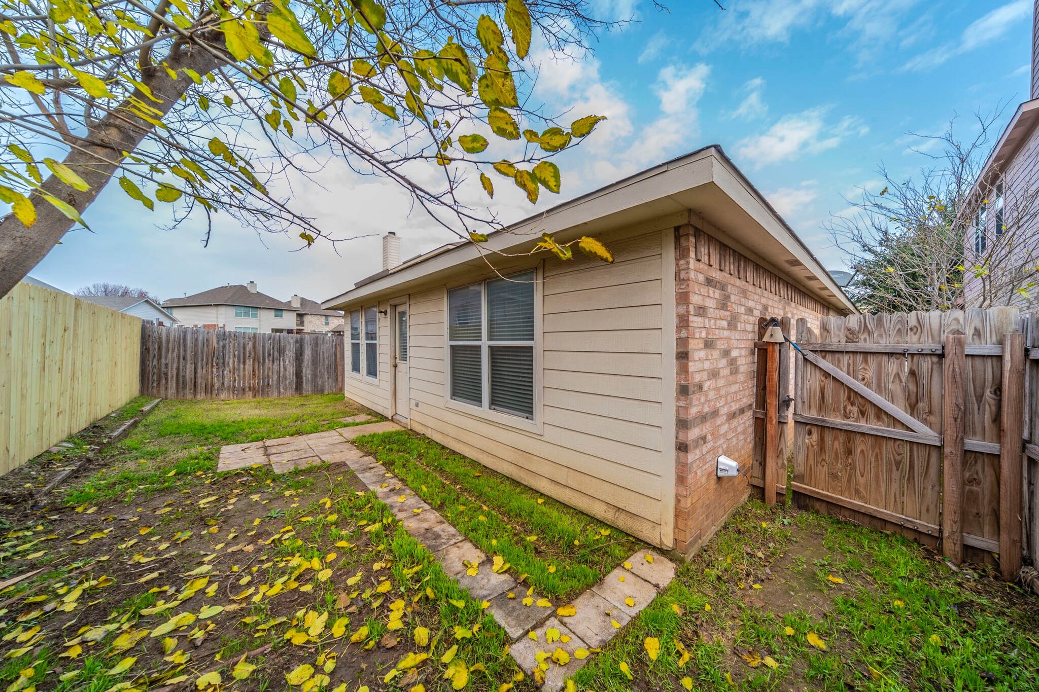 Building Photo - 11765 Bobcat Dr