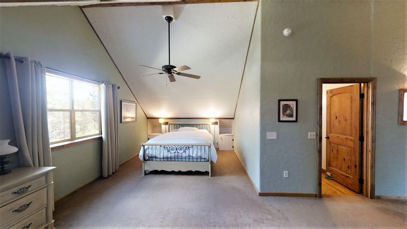 Building Photo - 217 Redwing Dr