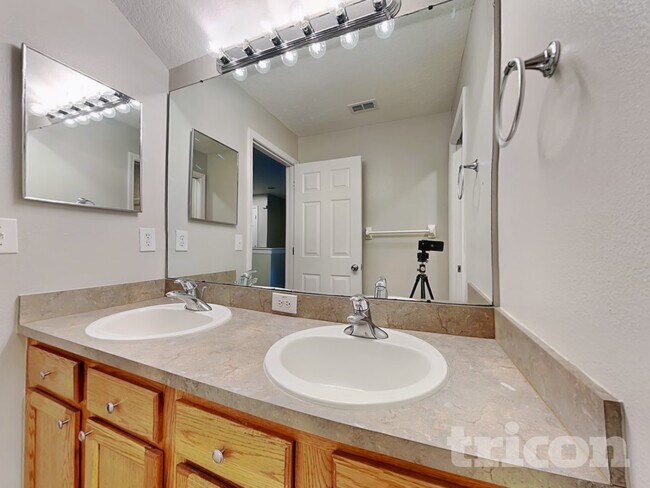 Building Photo - 17437 Lawn Orchid Loop