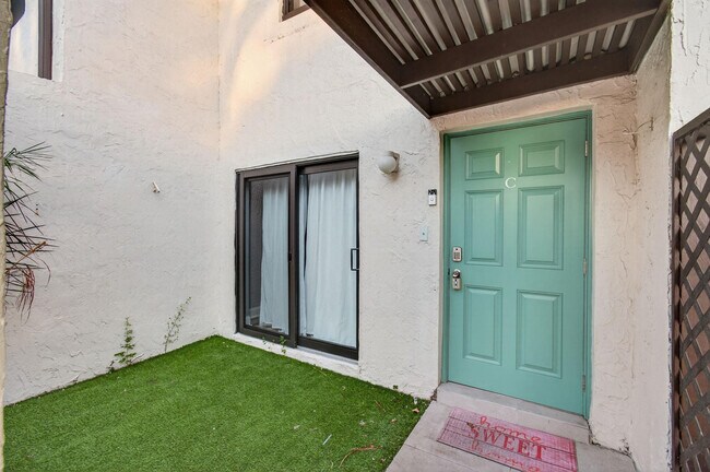 Building Photo - 21682 Cypress Rd