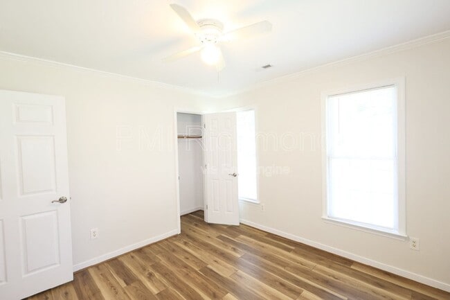 Building Photo - 9713 Pampas Dr