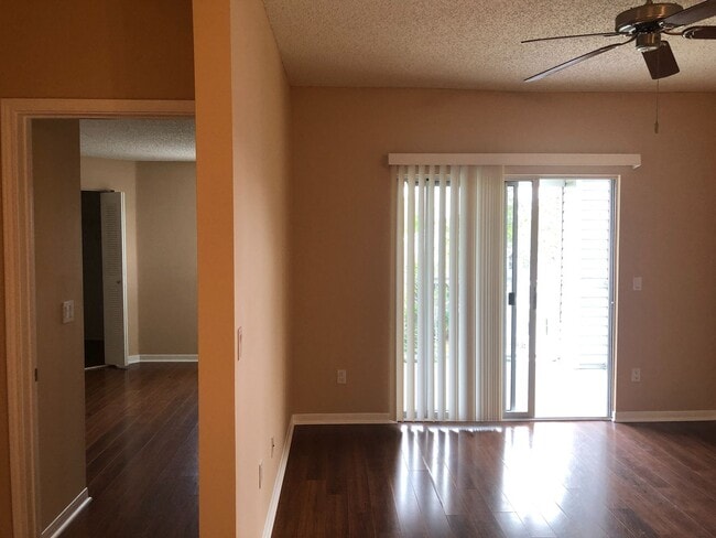 Building Photo - 717 Secret Harbor Ln