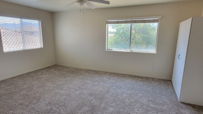 Building Photo - 4437 E Firestone Dr