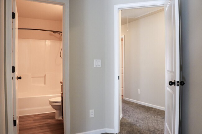 Building Photo - 1266 Coachman Way