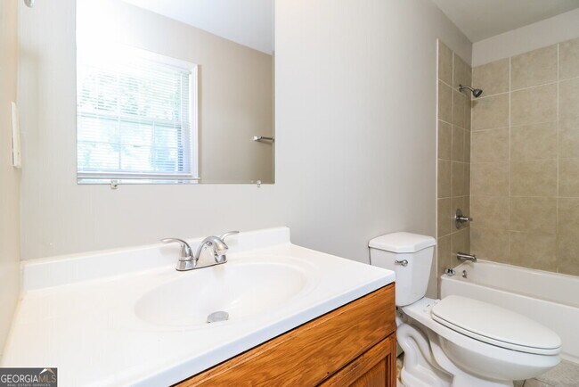Building Photo - 5509 Joeclay Dr
