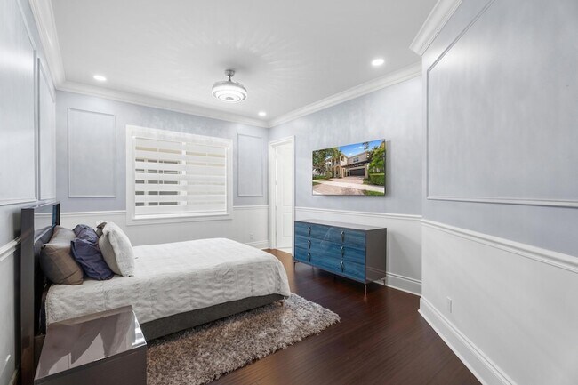 Building Photo - 112 Tulip Tree Ct
