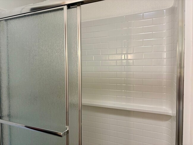 Building Photo - 271-273-273 Pleasant St