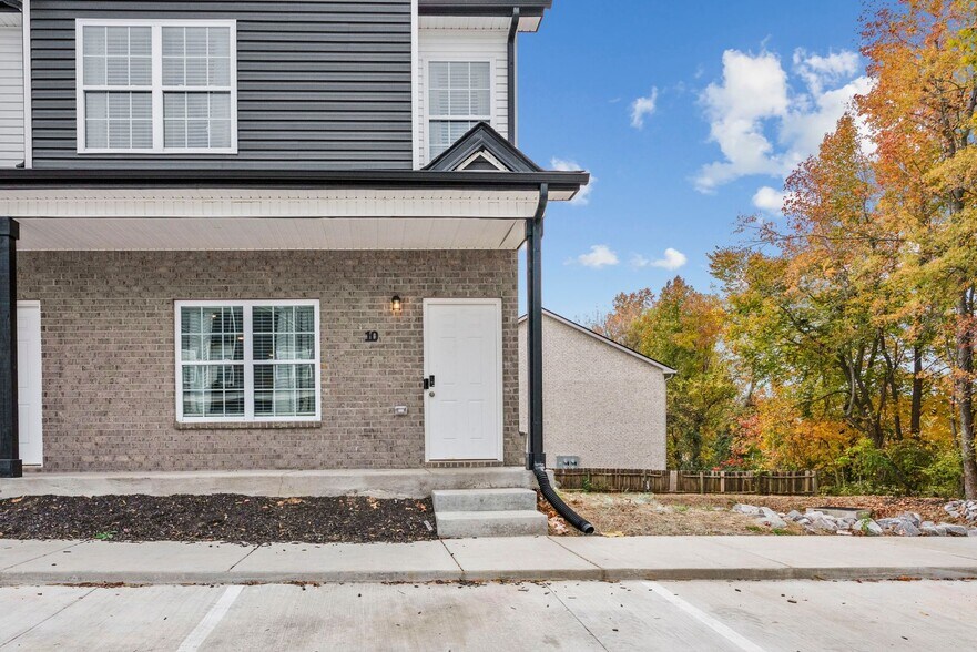 Building Photo - 156 Excell Rd