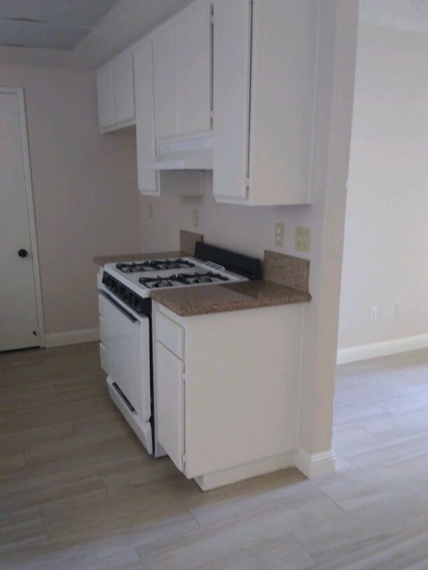 Building Photo - 831 N Corvette Dr