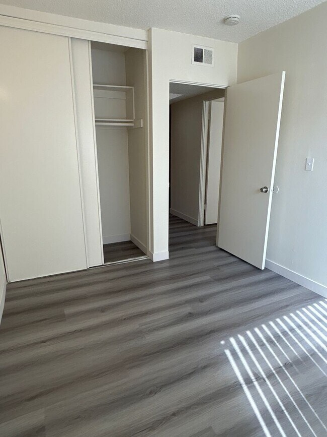 Building Photo - Most Desirable North Alhambra Condo Right Across from City Hall and Walking to Alhambra HS