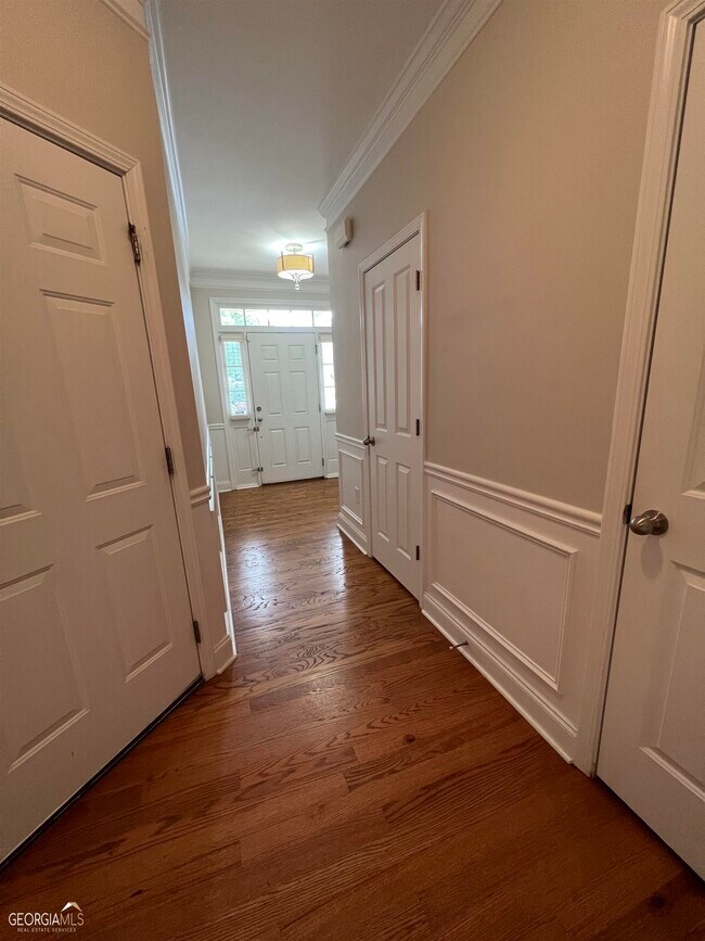 Building Photo - 1516 Bouvier Pl