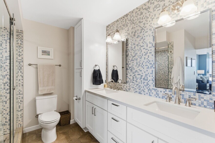 Building Photo - 3535 1st Ave