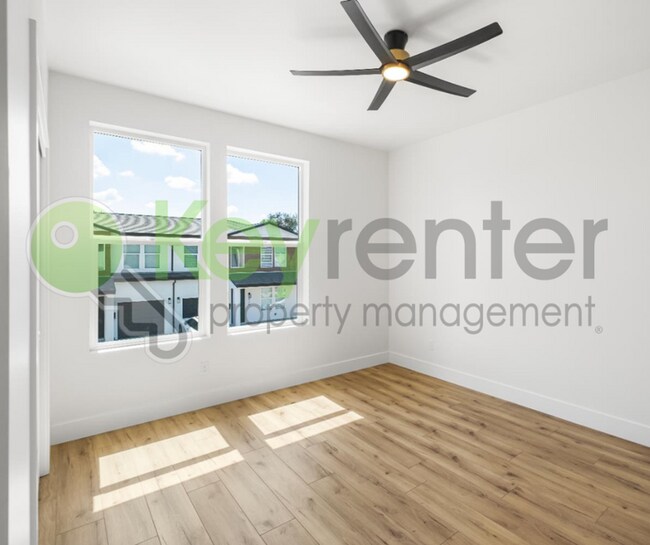 Building Photo - 967 Olive Br Pl