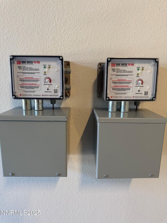 Building Photo - 1521 Golf Club Dr