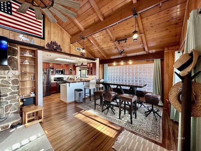 Building Photo - 53290 Deer Foot Ln