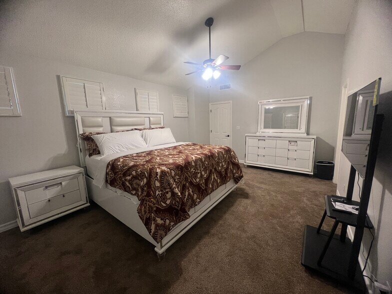 Building Photo - 485 Jeweled Mesa Ct