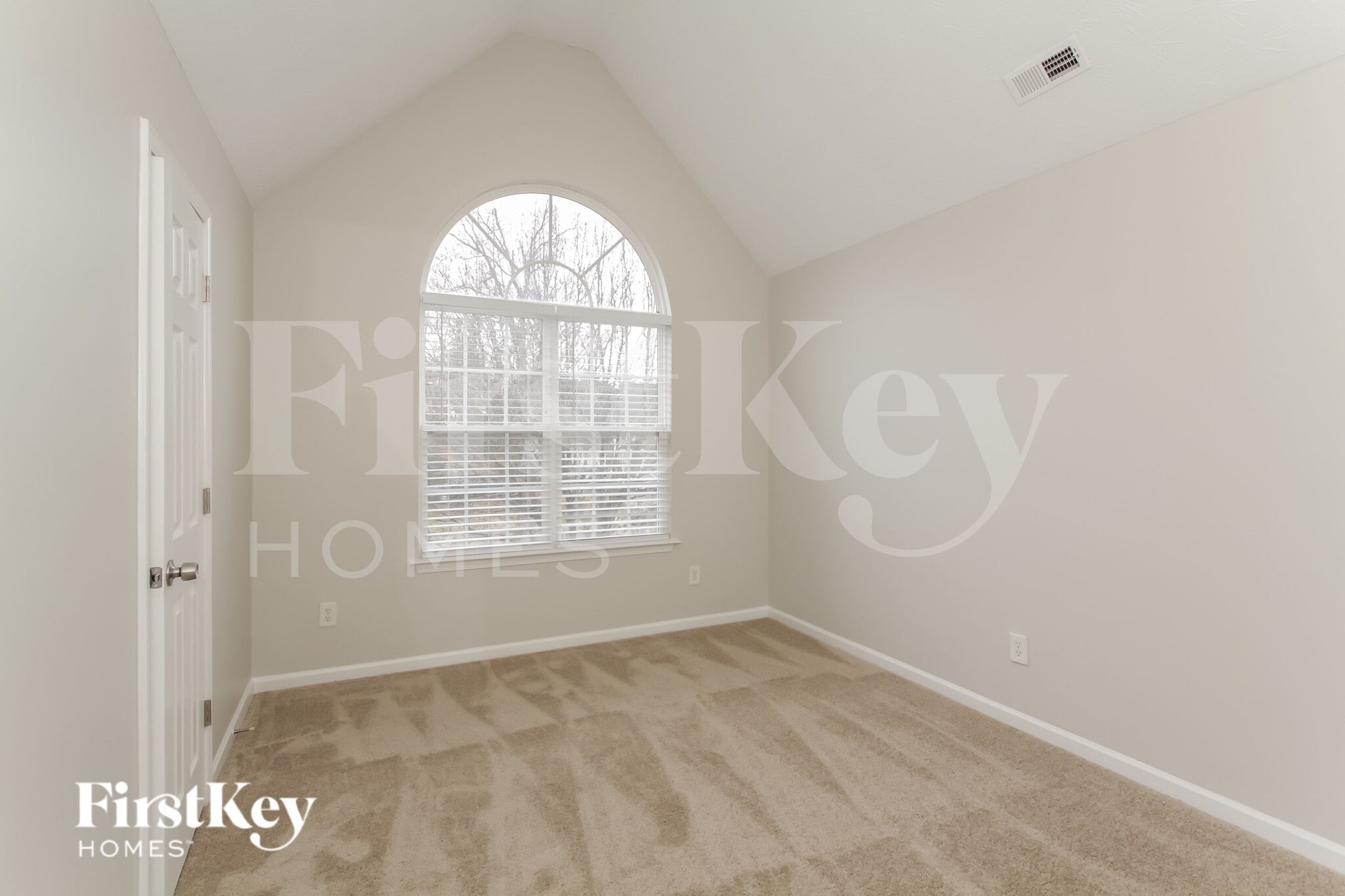 Building Photo - 5208 Eagle Creek Dr