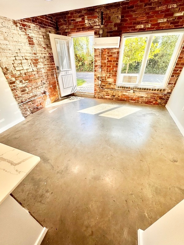 Building Photo - 2712 E Leigh St