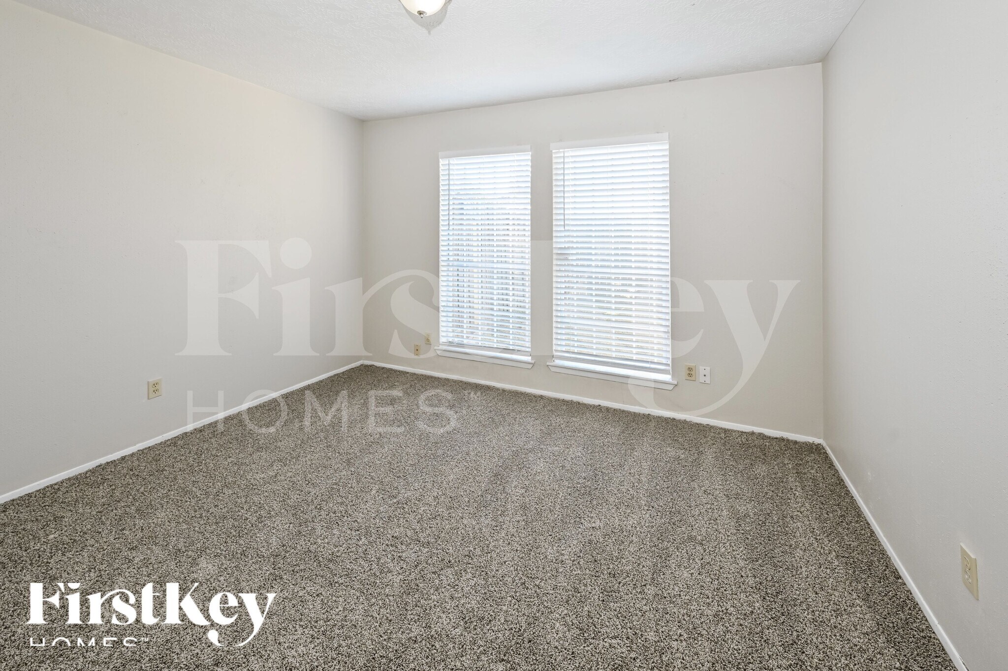 Building Photo - 3315 Vega