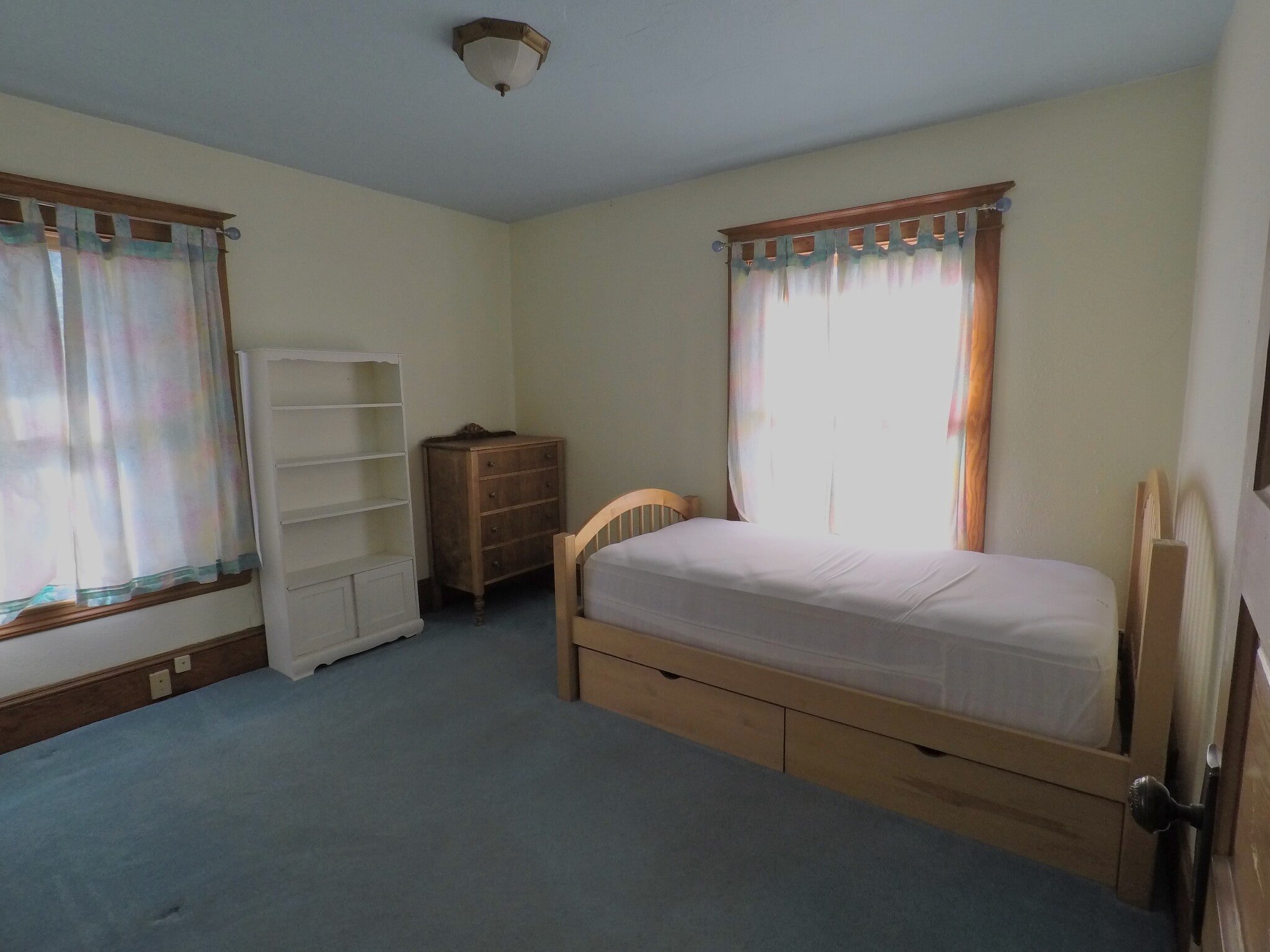2nd floor SW bedroom - 4054 NE Rodney Ave