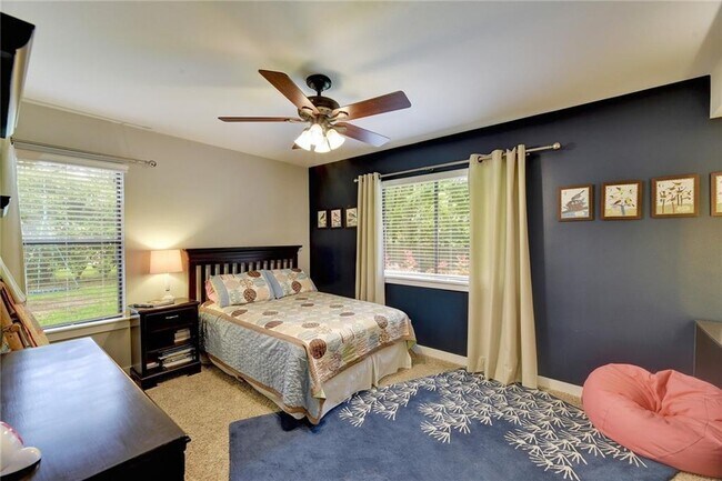 Building Photo - 510 Bulian Ln