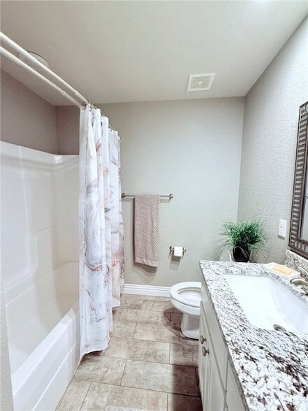 Building Photo - 525 N Salem Rd