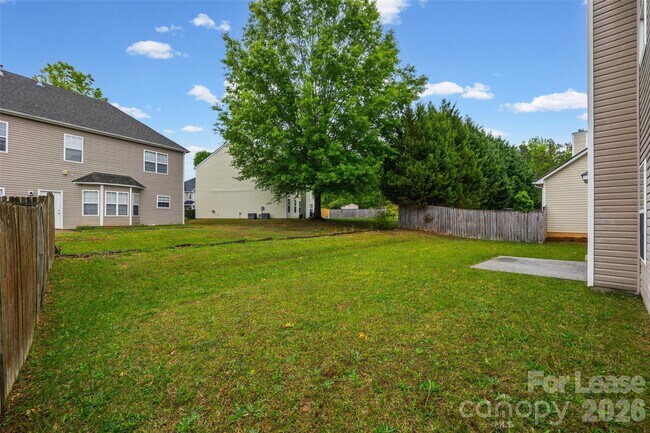 Building Photo - 2704 Piersland Drive