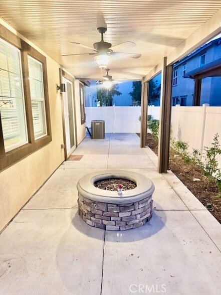 Building Photo - 30485 Village Terrace Dr