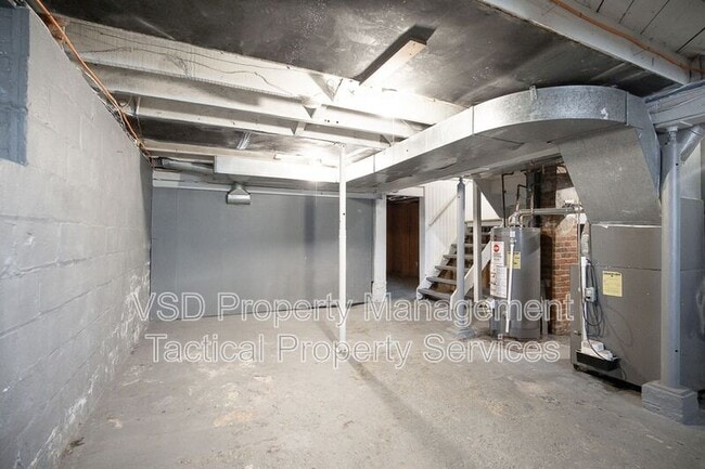 Building Photo - 2078-2018 18th St SW