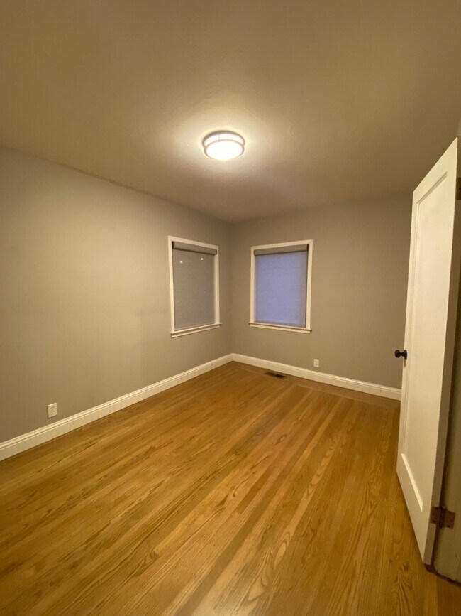 Building Photo - 164 Vía Del Sol