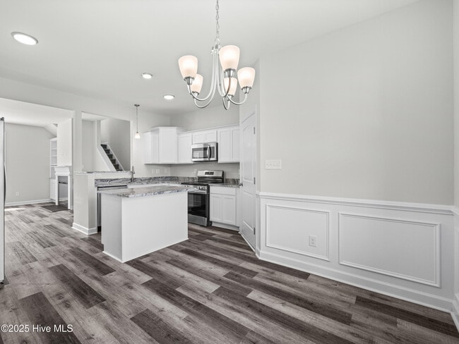 Building Photo - 908 Freewoods Ct