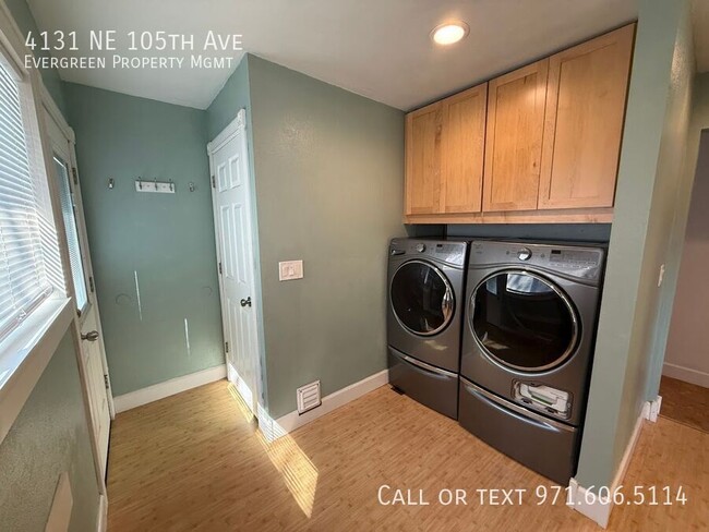 Building Photo - 4131 NE 105th Ave