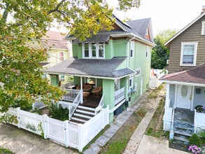 Building Photo - 1112 Summerfield Ave