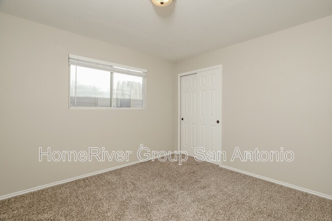 Building Photo - 12607 Avens Arbor