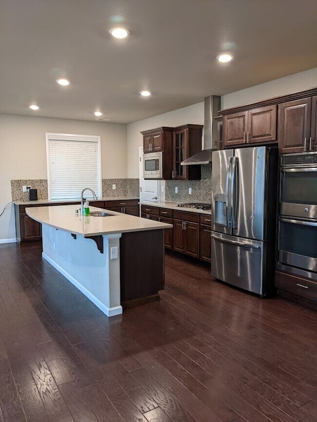 Building Photo - Northshore, Bothell, Millcreek 4 bedroom Home Special offer!