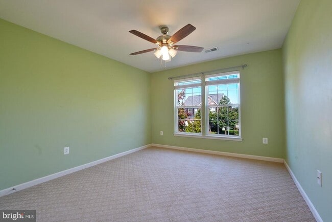 Building Photo - 42245 Sweet Ct