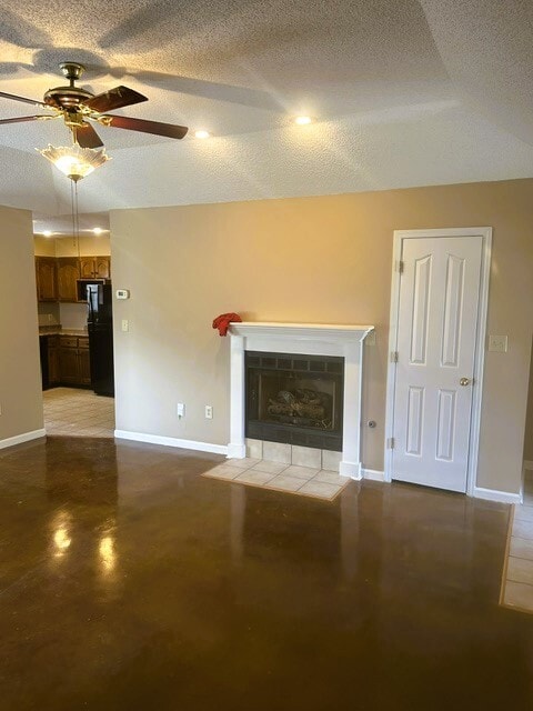 Building Photo - 3403 Saddle Creek Cove