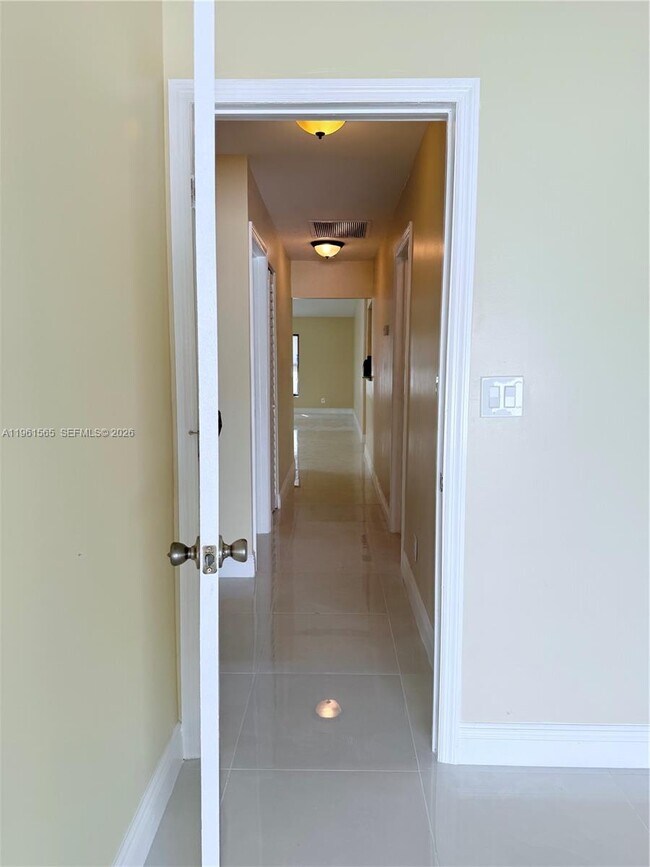 Building Photo - 11061 NW 39th St