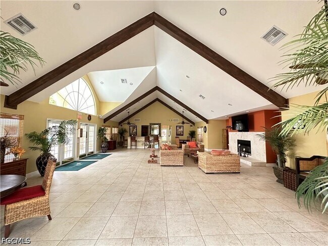 Building Photo - 12750 Equestrian Cir