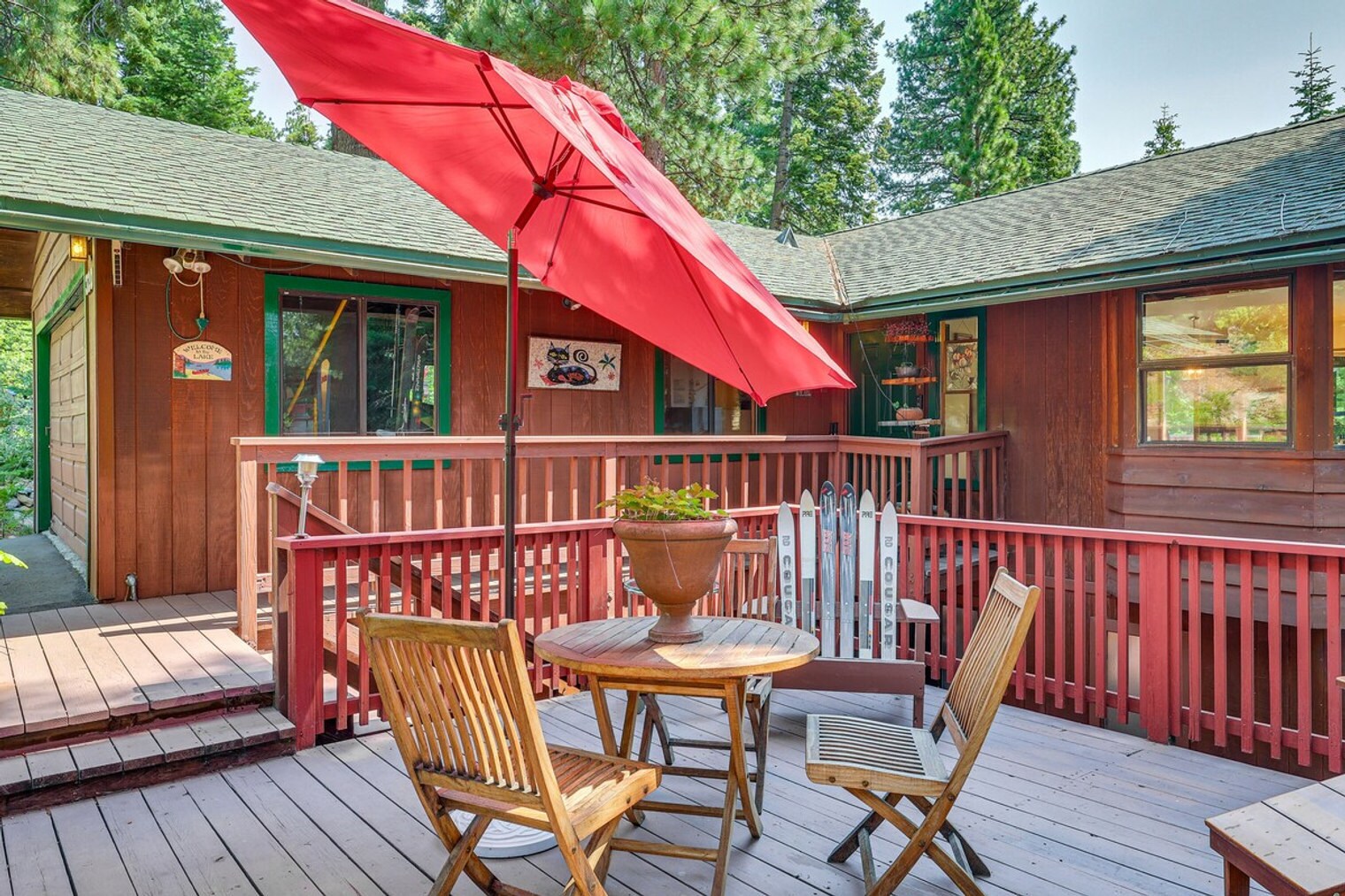 Building Photo - 320 Rim Dr