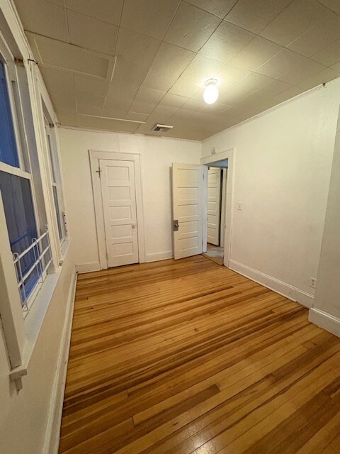 Building Photo - 11 5th St