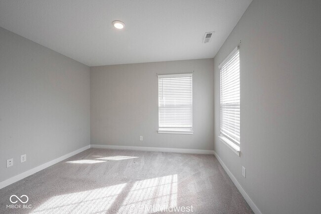 Building Photo - 7278 Zanesville Rd