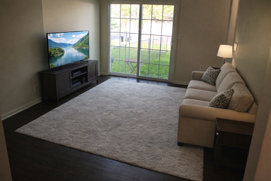 Building Photo - 8014A Marlin Dr
