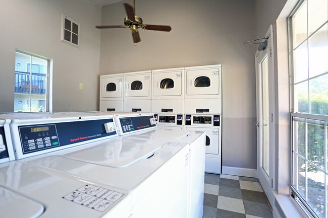 Laundry Facility - Grove at Northwest Hills