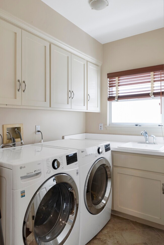 Laundry Room - 620 13th St
