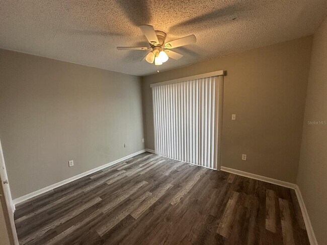 Building Photo - 1108 Country Club Ln