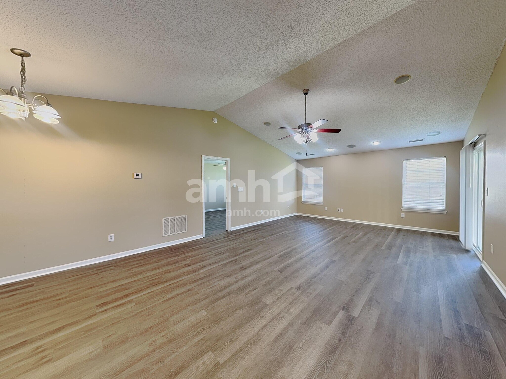 Building Photo - 1830 Eastfork Dr