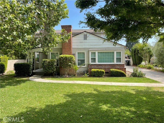 Primary Photo - 10 W Longden Ave